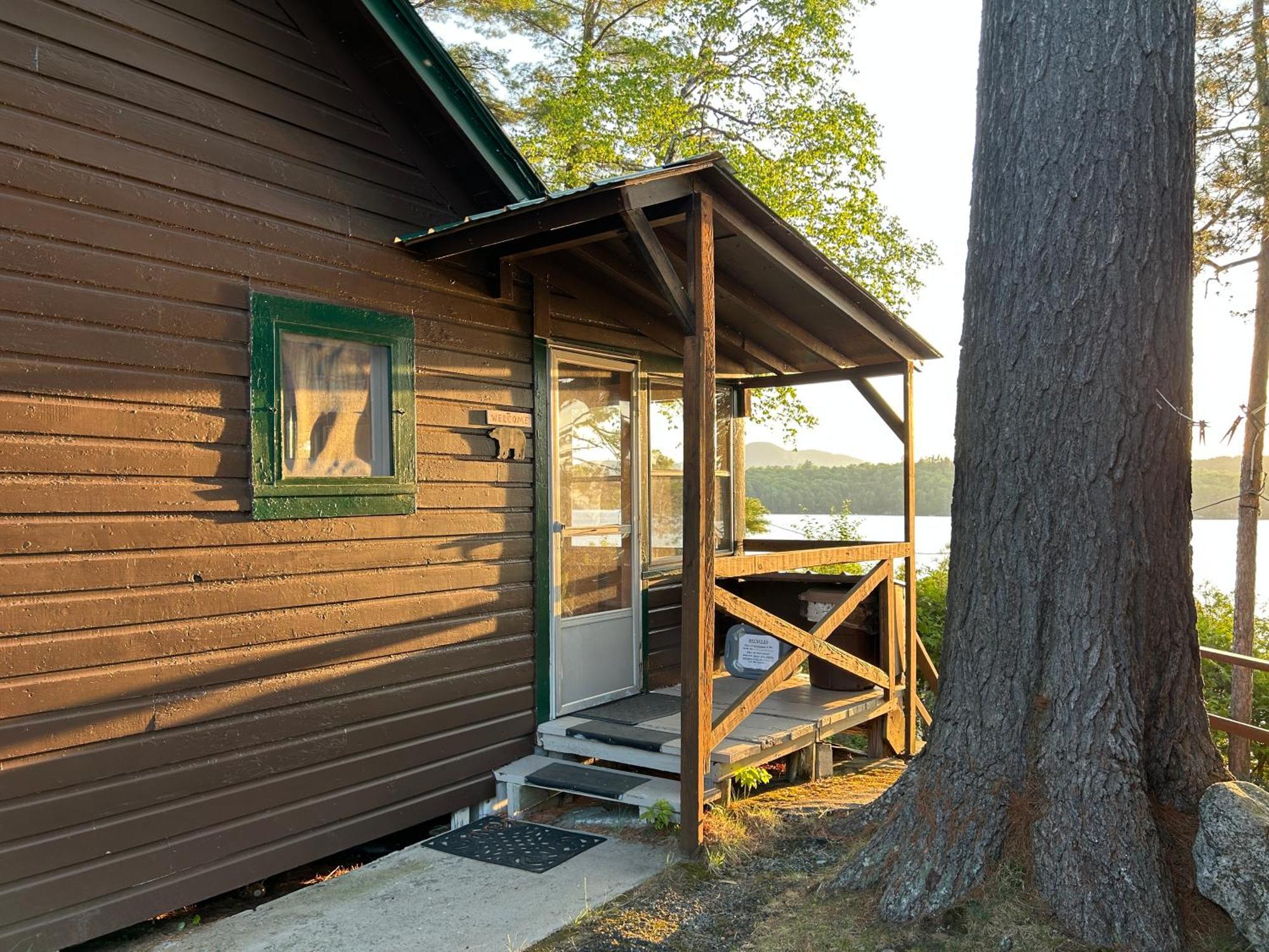 Paddler'S Rest Lakeside Cabins And Motel Long Lake エクステリア 写真